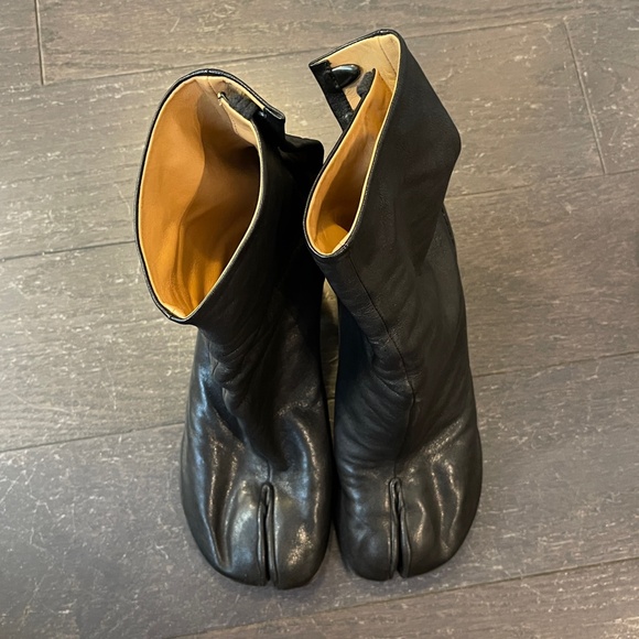 MAISON MARGIELA Black Tabi leather Ankle Heel Boots size 39 - Picture 3 of 15